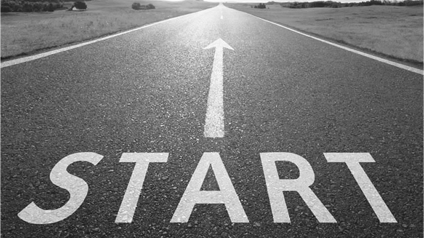 Start, Arrow forwartd on the highway