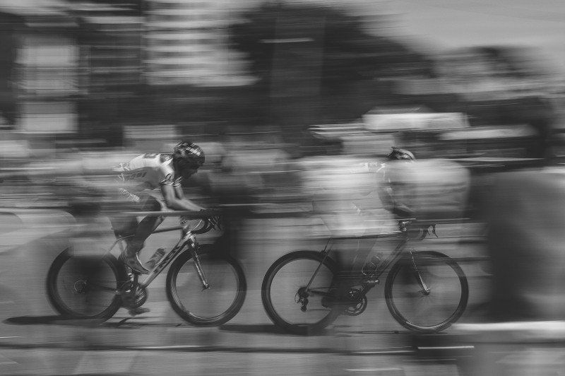 cyclists with a blurring effect